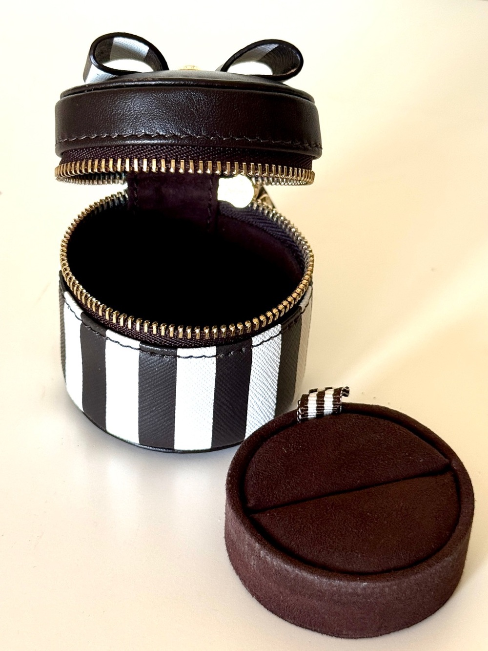 Retired Henri Bendel Brown Stripe Travel Jewelry Case Ring Box - Picture 7 of 9